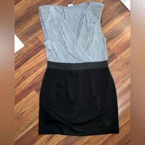 Two toned sleeveless pencil dress!!!!